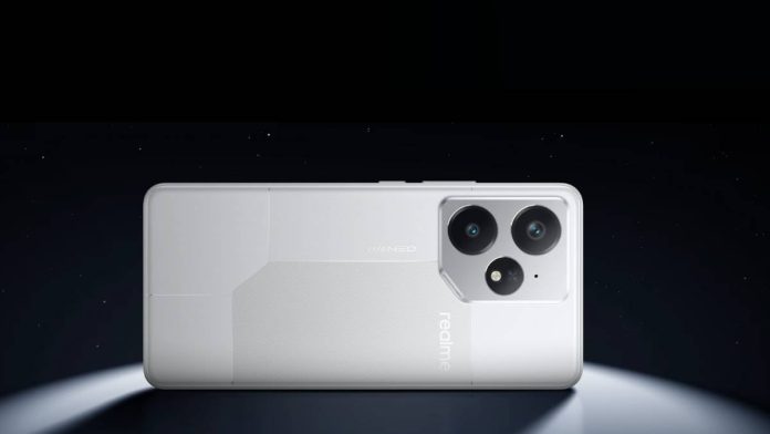 Realme Neo 7 SE पदार्पणापूर्वी चार्जिंग स्पीडसह चीनच्या 3C सर्टिफिकेशन साइटवर स्पॉट झाले