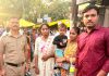 आठवडे बाजारात हरवलेली चिमुकली अवघ्या अर्ध्या तासात आई-वडिलांच्या स्वाधीन; उरुळी कांचन पोलिसांची तत्परता