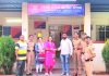 रिक्षाचालकाच्या प्रामाणिकपणामुळे ६० हजारांचा मोबाईल मालकिणीला परत!