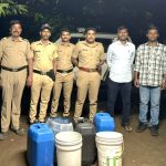 पुणे ग्रामीण पोलीस मुख्यालयाची नाथाची वाडी येथे धडक कारवाई ;१२० लीटर ताडी व ३५ लीटर हातभट्टी दारू जप्त!