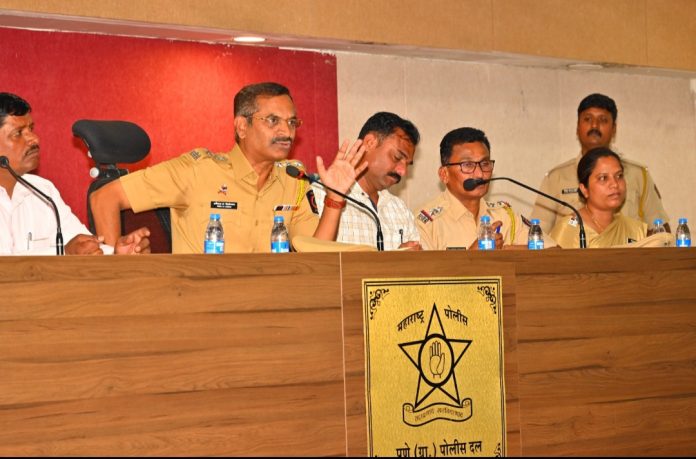 आजी-माजी सैनिकांच्या समस्या जाणून घेण्यासाठी पुणे ग्रामीण पोलिसांची बैठक!